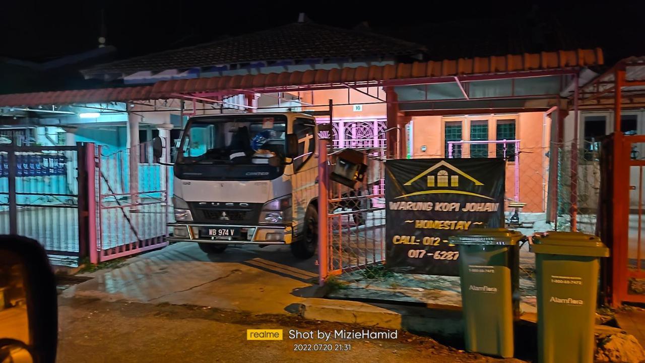 Homestay D' Tengah Bandar Kuala Rompin Exterior foto